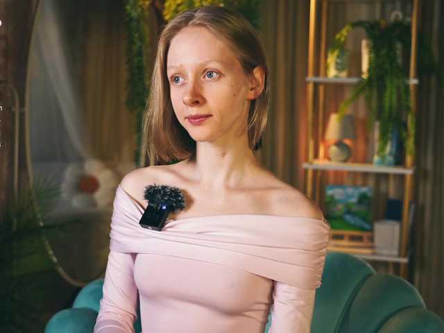 MiaVebes live cam on BongaCams