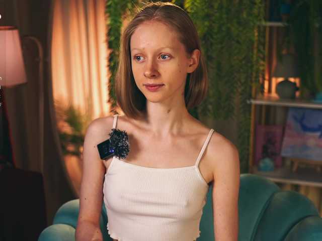 MiaVebes live cam on BongaCams