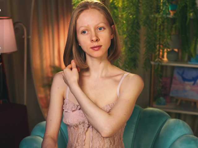MiaVebes live cam on BongaCams