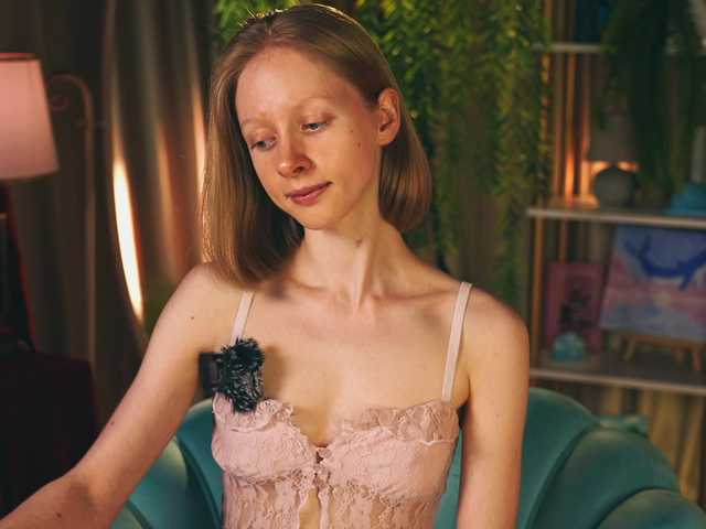 MiaVebes live webcam show
