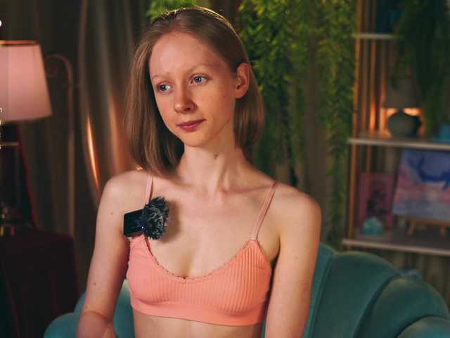 MiaVebes live cam on BongaCams