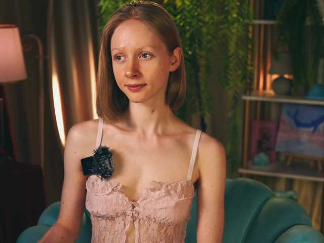 MiaVebes live webcam show