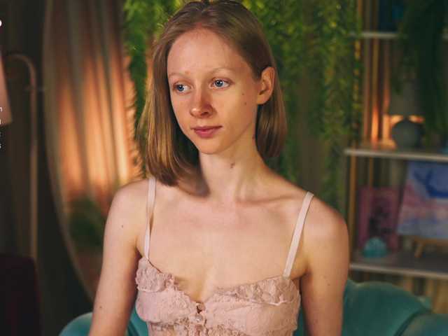 MiaVebes live cam on BongaCams
