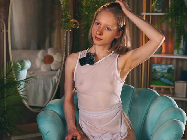 MiaVebes live cam on BongaCams