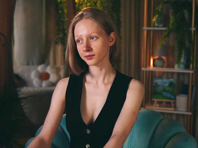 MiaVebes live cam on BongaCams