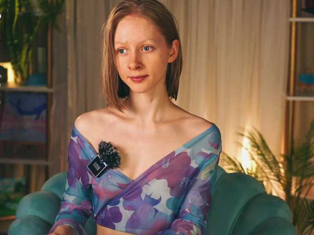 MiaVebes live cam on BongaCams