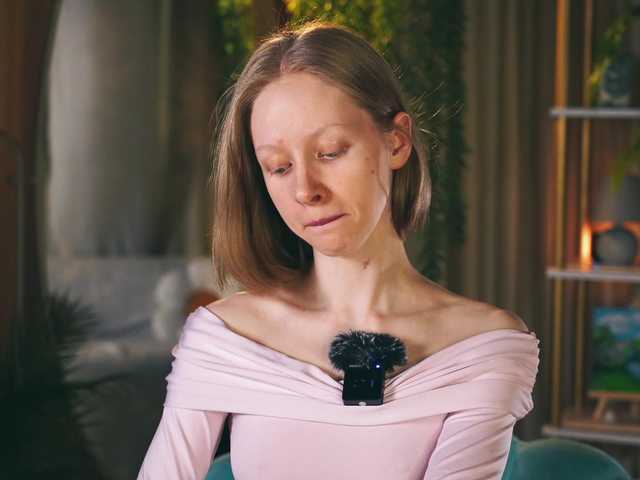 MiaVebes live cam