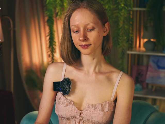 MiaVebes live webcam show