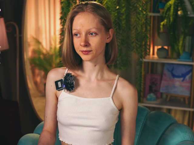 MiaVebes live cam on BongaCams