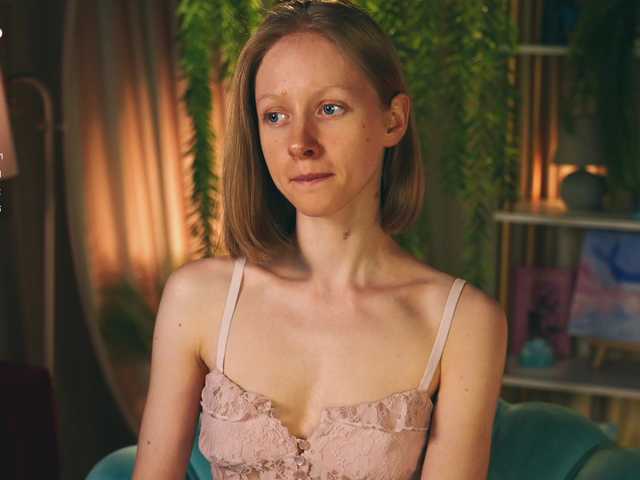 MiaVebes live webcam show