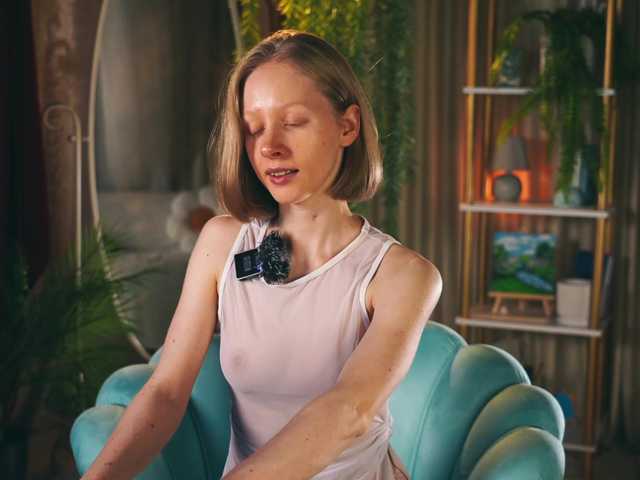 MiaVebes live cam on BongaCams