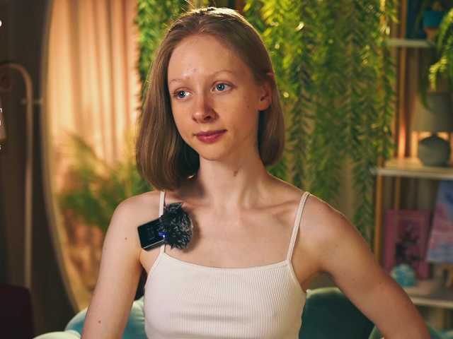 MiaVebes live cam on BongaCams