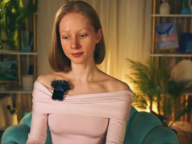 MiaVebes live cam on BongaCams