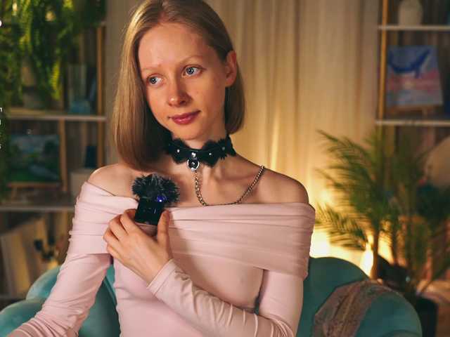 MiaVebes live cam on BongaCams