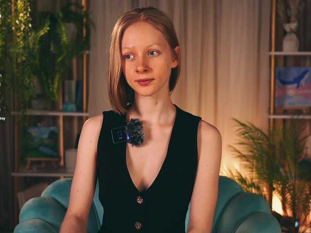 MiaVebes live cam on BongaCams