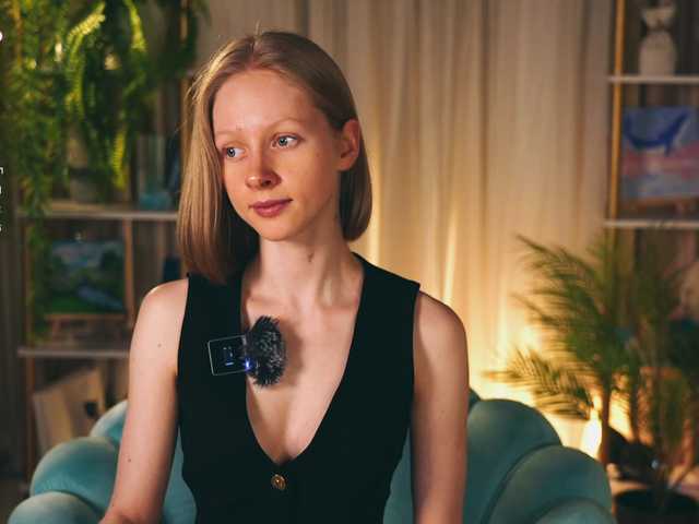 MiaVebes live cam on BongaCams