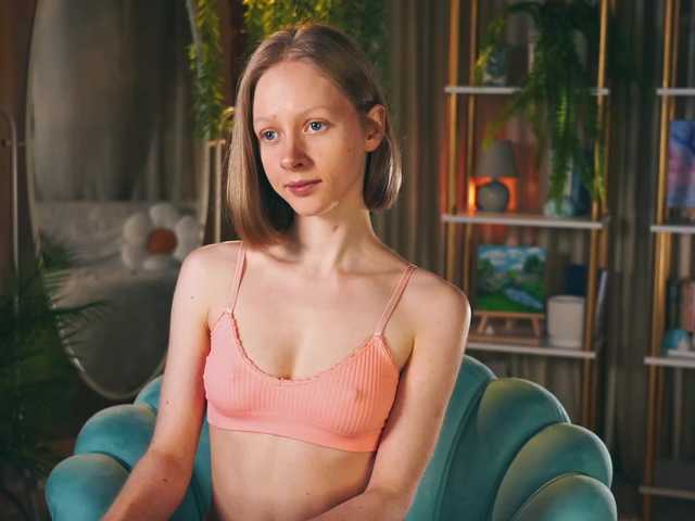 MiaVebes live cam on BongaCams