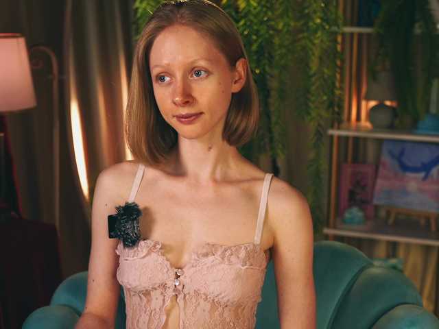 MiaVebes live webcam show