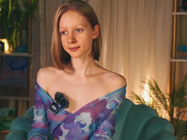 MiaVebes live cam on BongaCams