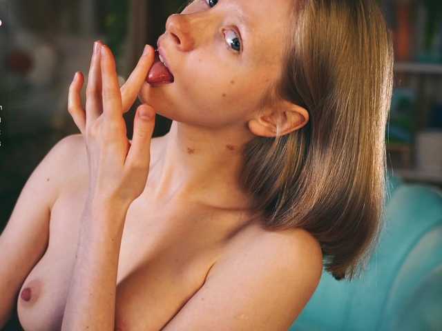 Live трансляция MiaVebes - Runet.cam