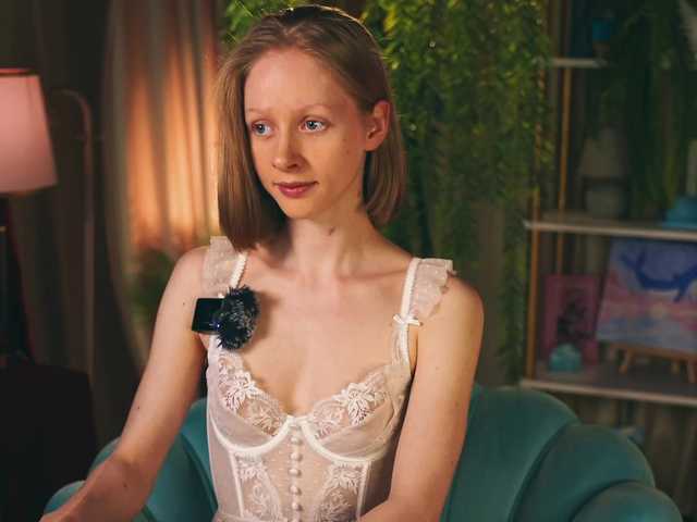 MiaVebes live cam on BongaCams