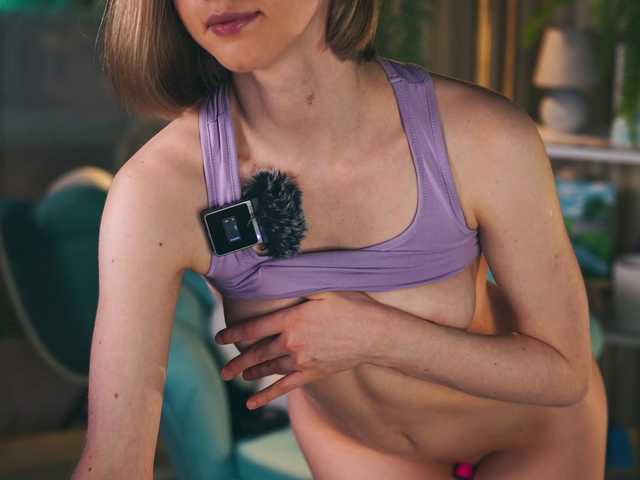 MiaVebes live cam on BongaCams