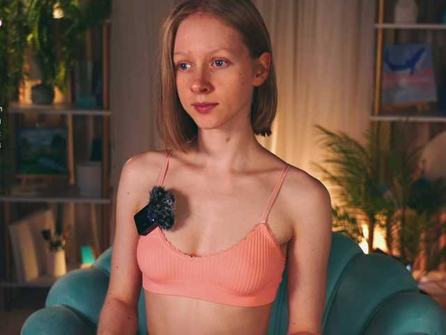 MiaVebes live cam on BongaCams