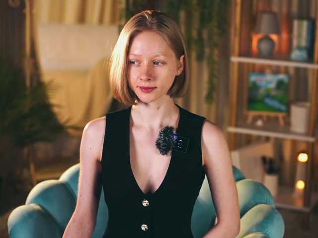  MiaVebes chat room