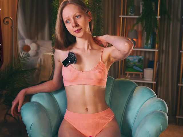 Live трансляция MiaVebes - Runet.cam