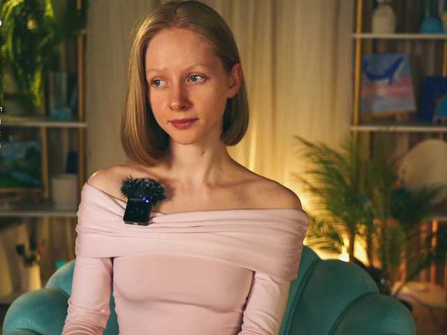 MiaVebes live cam on BongaCams