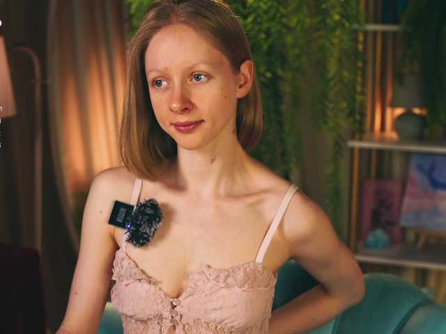 MiaVebes live webcam show
