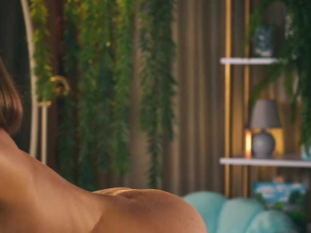 MiaVebes live cam on BongaCams