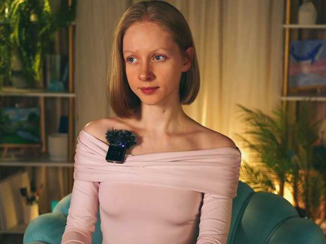 MiaVebes live cam on BongaCams