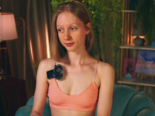 MiaVebes live webcam show