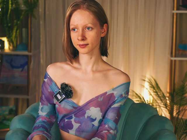 MiaVebes live cam on BongaCams