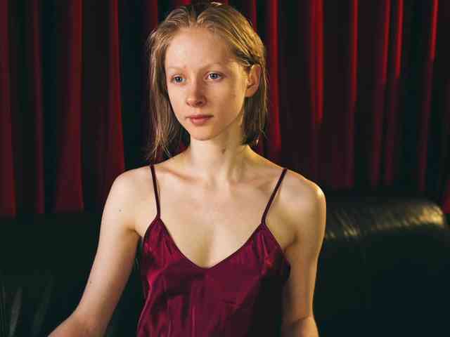 MiaVebes Sex Cam Show