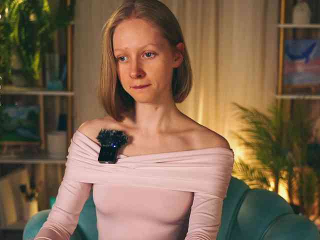 MiaVebes Sex Cam Show