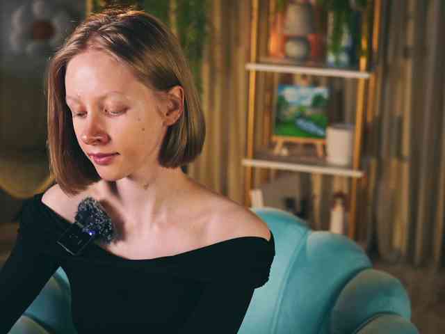 MiaVebes Live Webcam on BongaCams