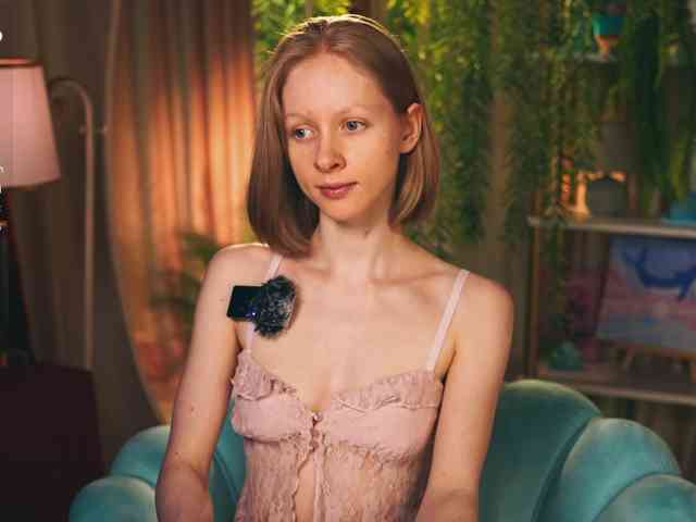 MiaVebes Sex Cam Show