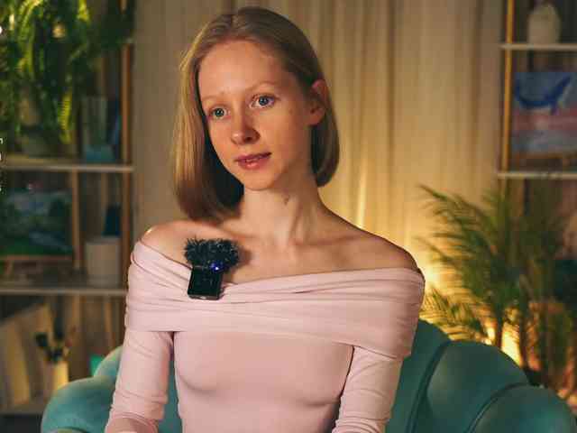 MiaVebes Sex Cam Show