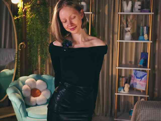 MiaVebes Live Webcam on BongaCams