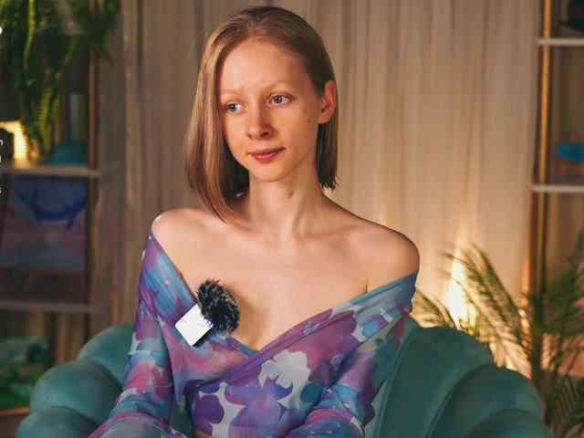 MiaVebes Sex Cam Show