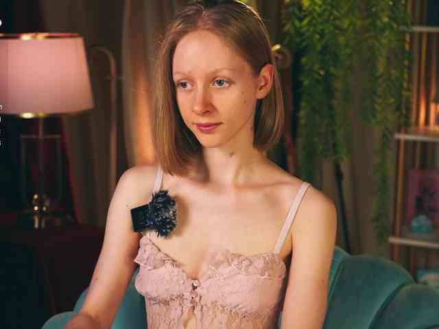MiaVebes Sex Cam Show