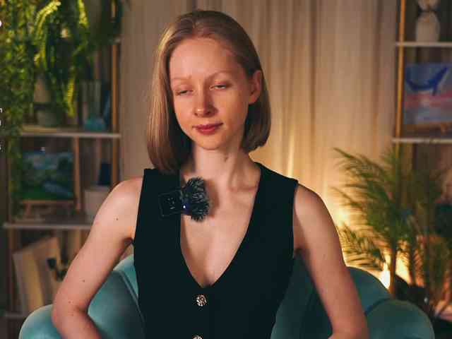 MiaVebes Sex Cam Show
