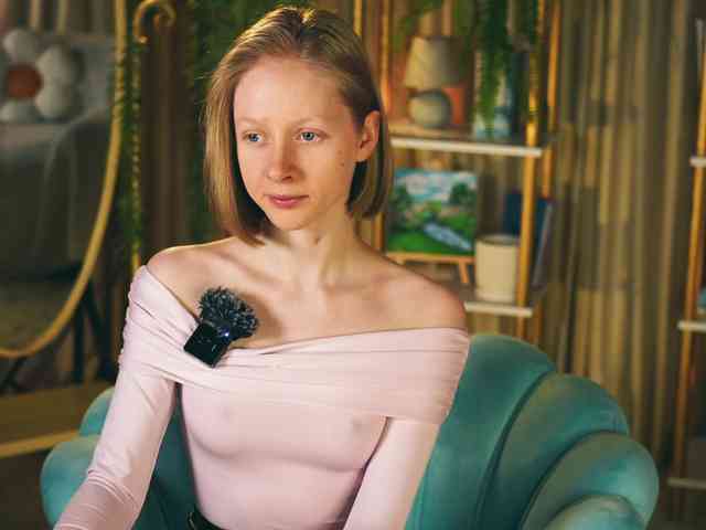 MiaVebes Live Webcam on BongaCams