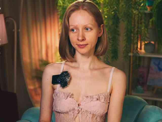 MiaVebes Sex Cam Show