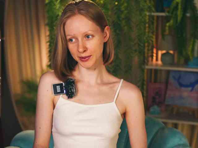 MiaVebes Sex Cam Show
