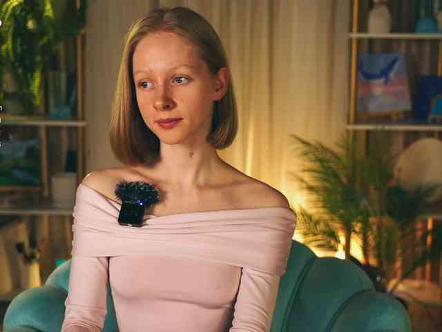 MiaVebes Sex Cam Show