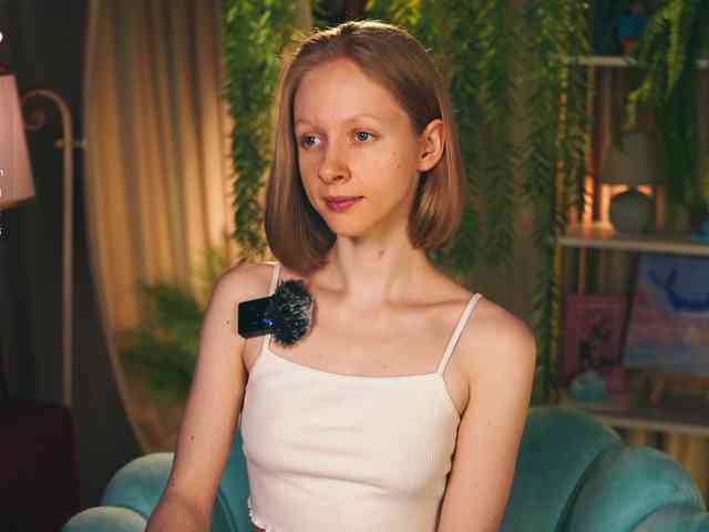 MiaVebes Sex Cam Show