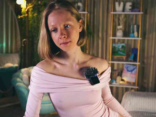 Модель: MiaVebes